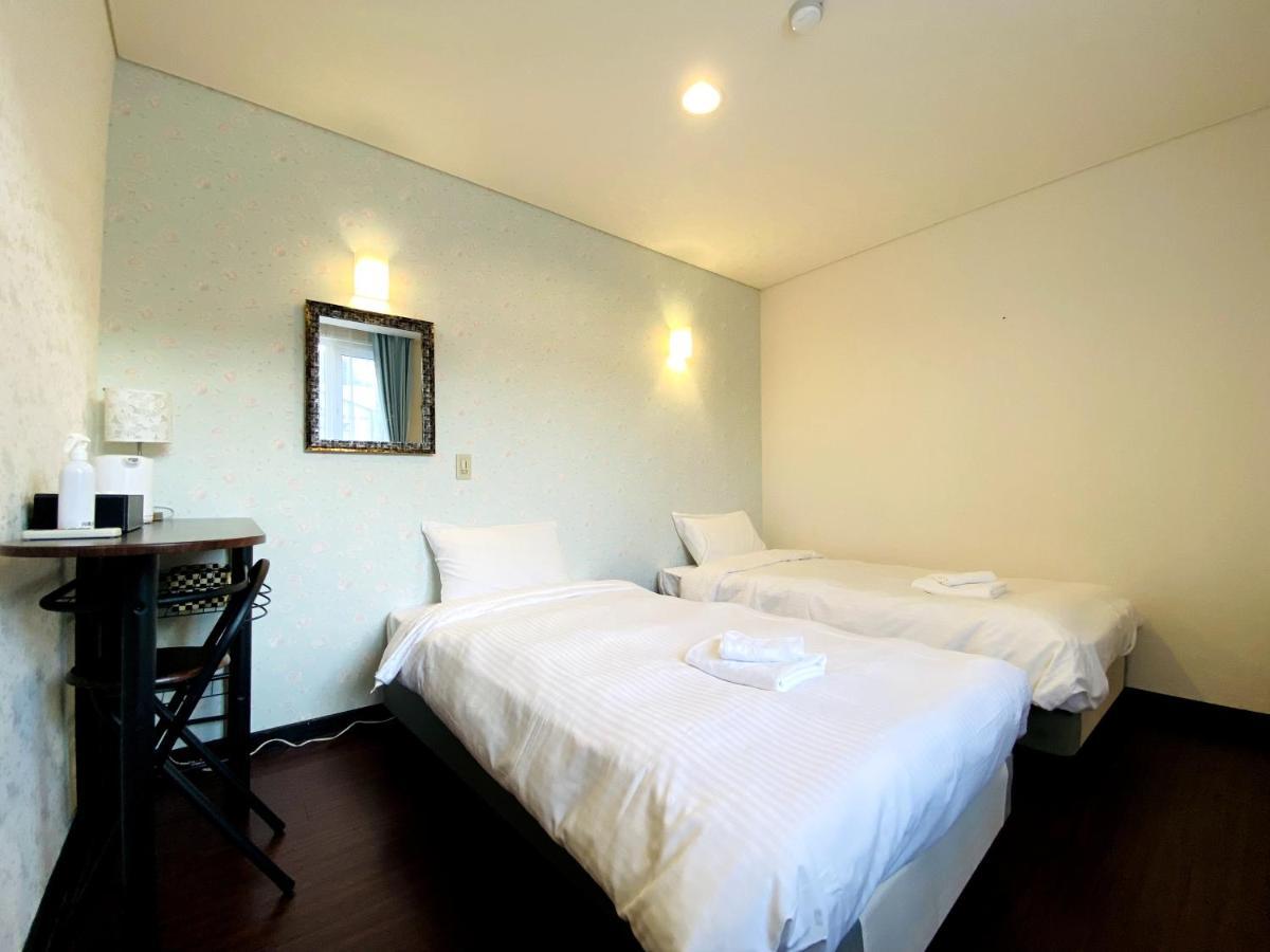 Petit Hotel Melon Nakafurano Exterior foto